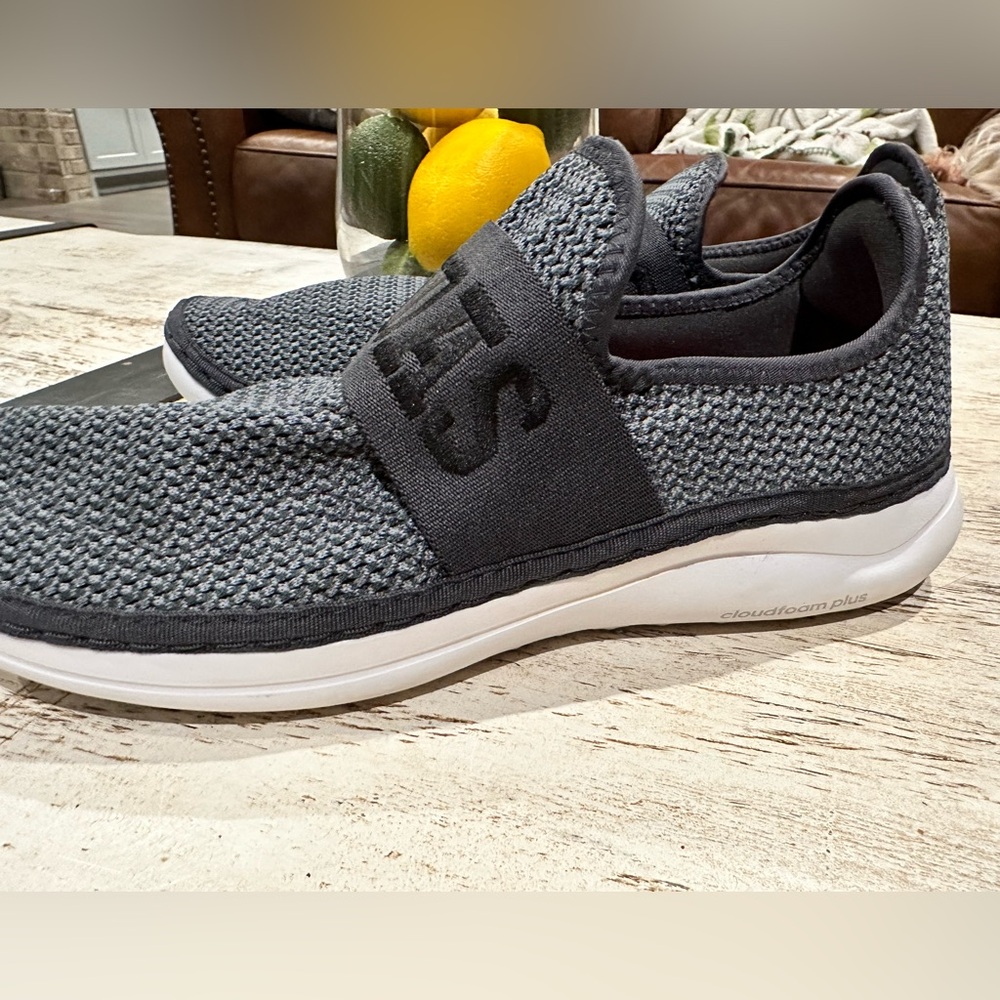 NWOT ADIDAS SLIP ONS *MAKE ME AN OFFER*